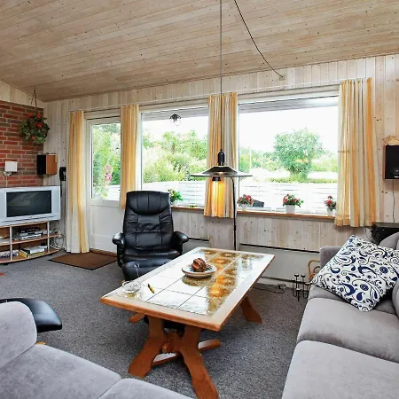 8 Person Holiday In Dom wakacyjny Dannemare